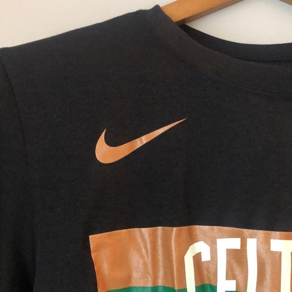 Nike Dri-Fit Shirt Celtics SZ S Short Sleeve The Nike Tee Athletic Basketball - Picture 6 of 9